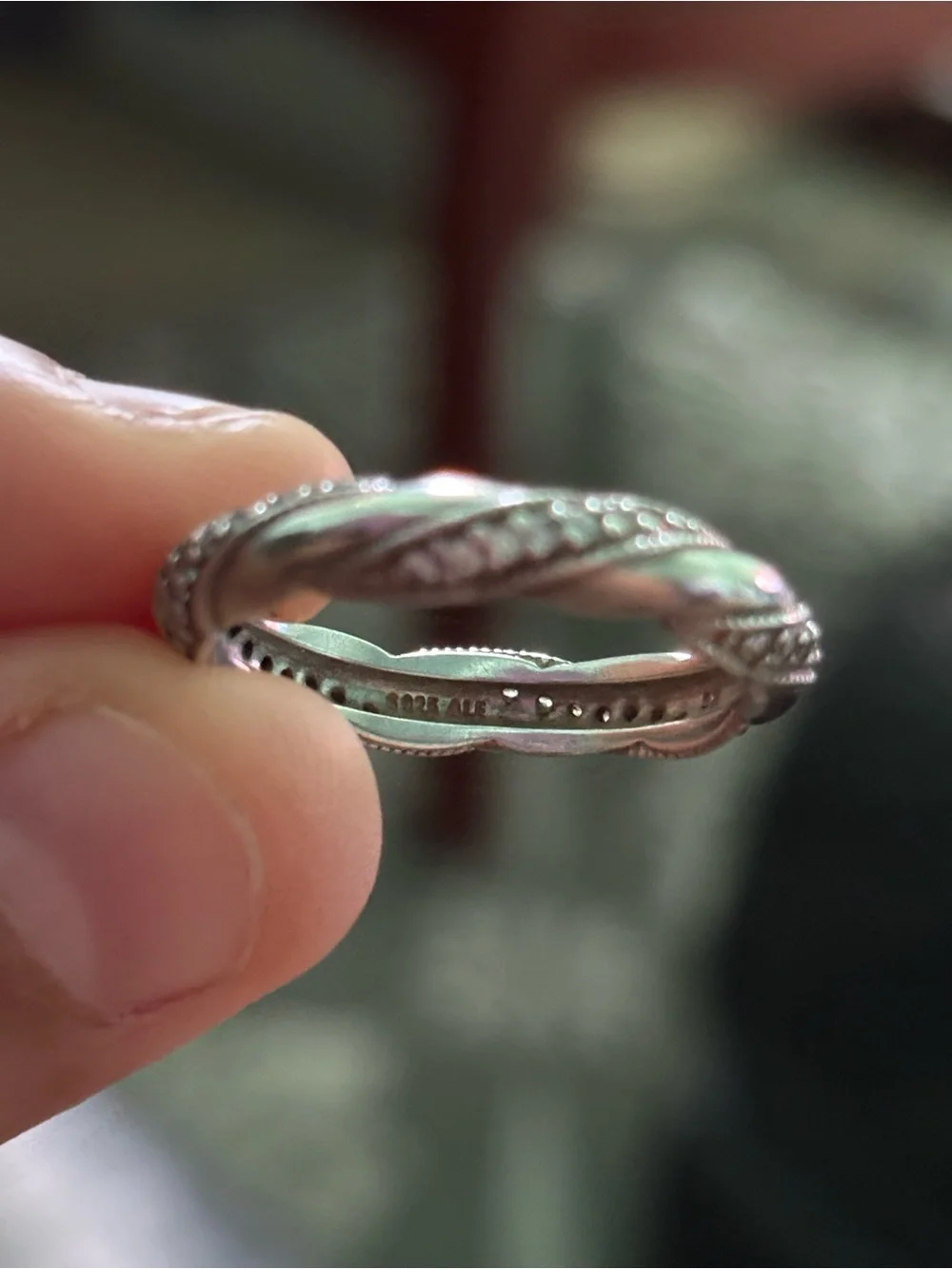 Pandora Twisted Band Ring in Silver